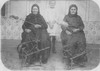 gal/Ahnengallerie/_thb_Marx Anna_mit Schwester Christine_Enkeltochter Mager Gertrud.jpg